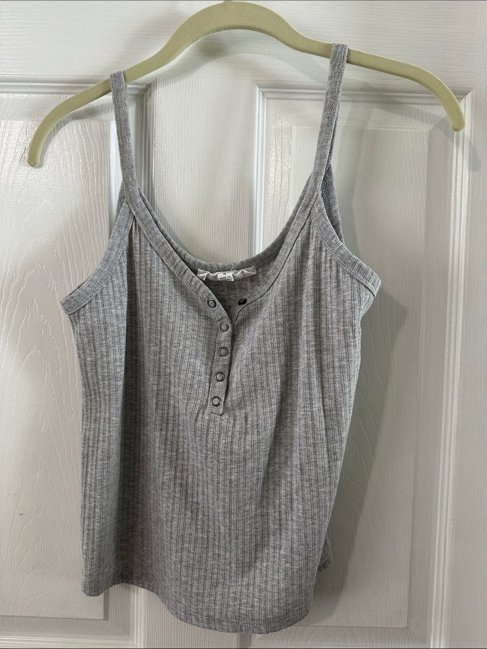 Hippie Rose Medium Women's Grey Ribbed Button-Front Tank Top